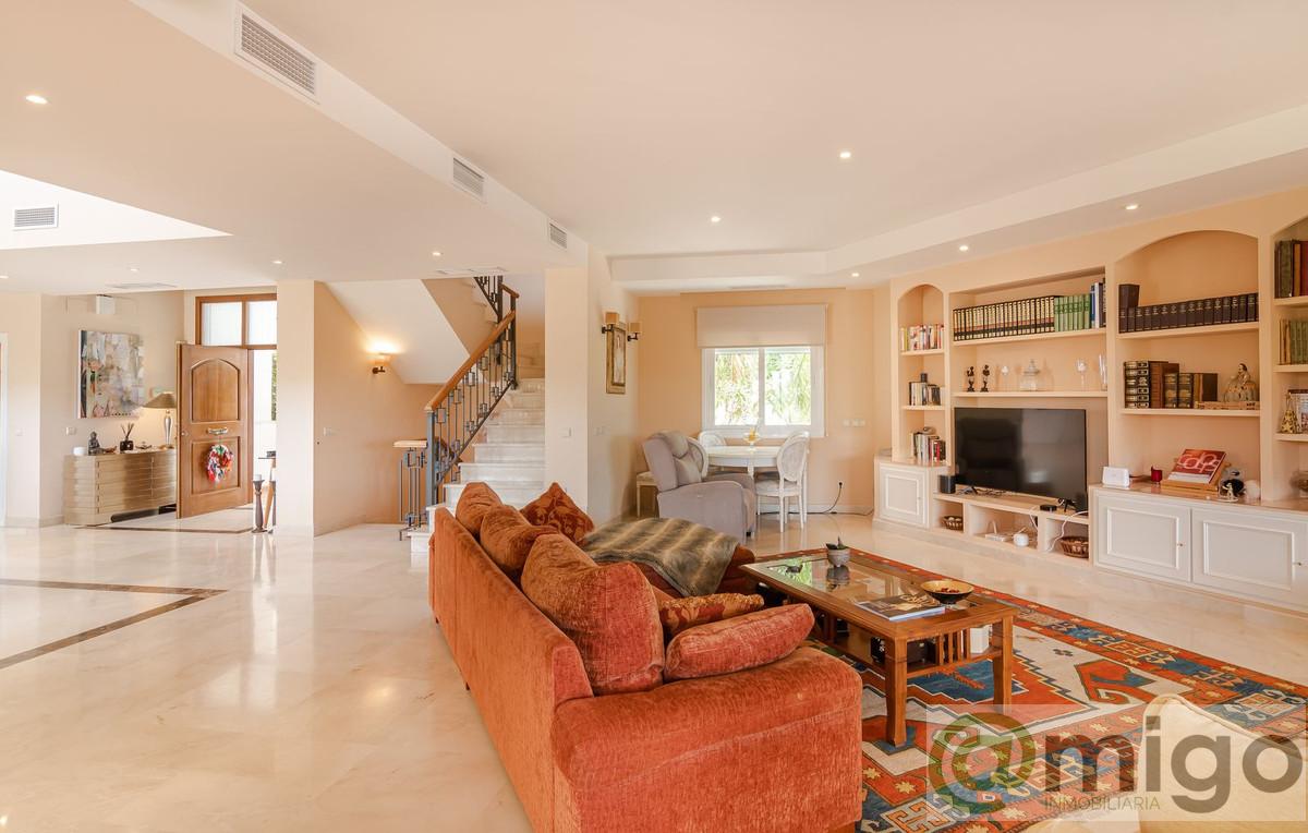 For sale of villa in Marbella