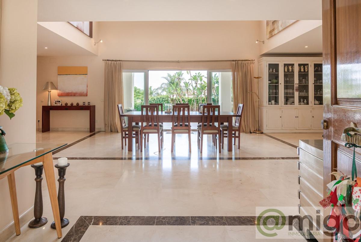 For sale of villa in Marbella