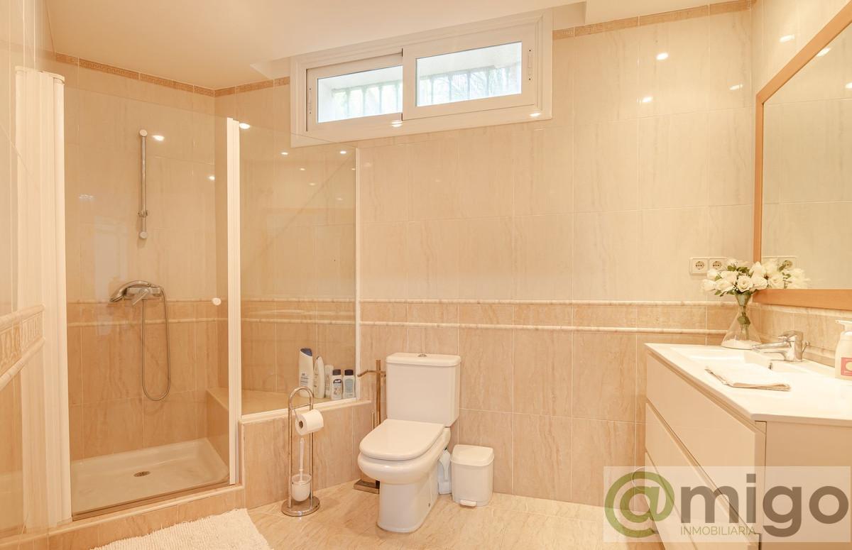 For sale of villa in Marbella