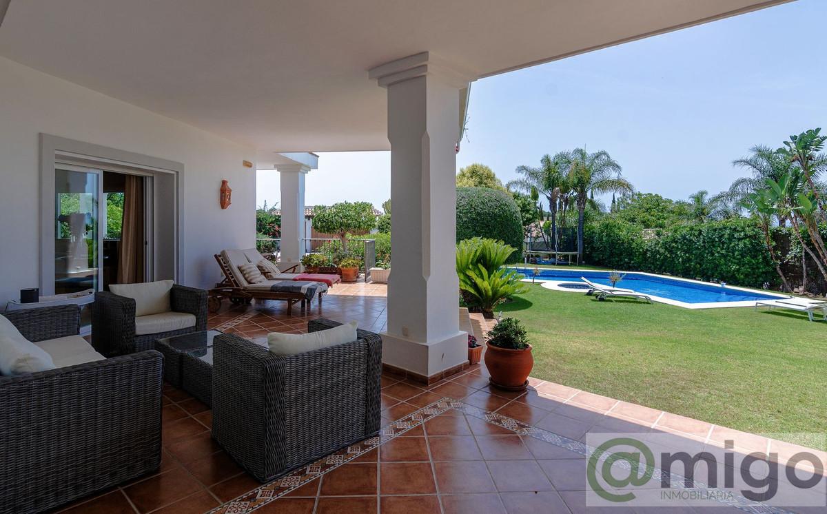 For sale of villa in Marbella