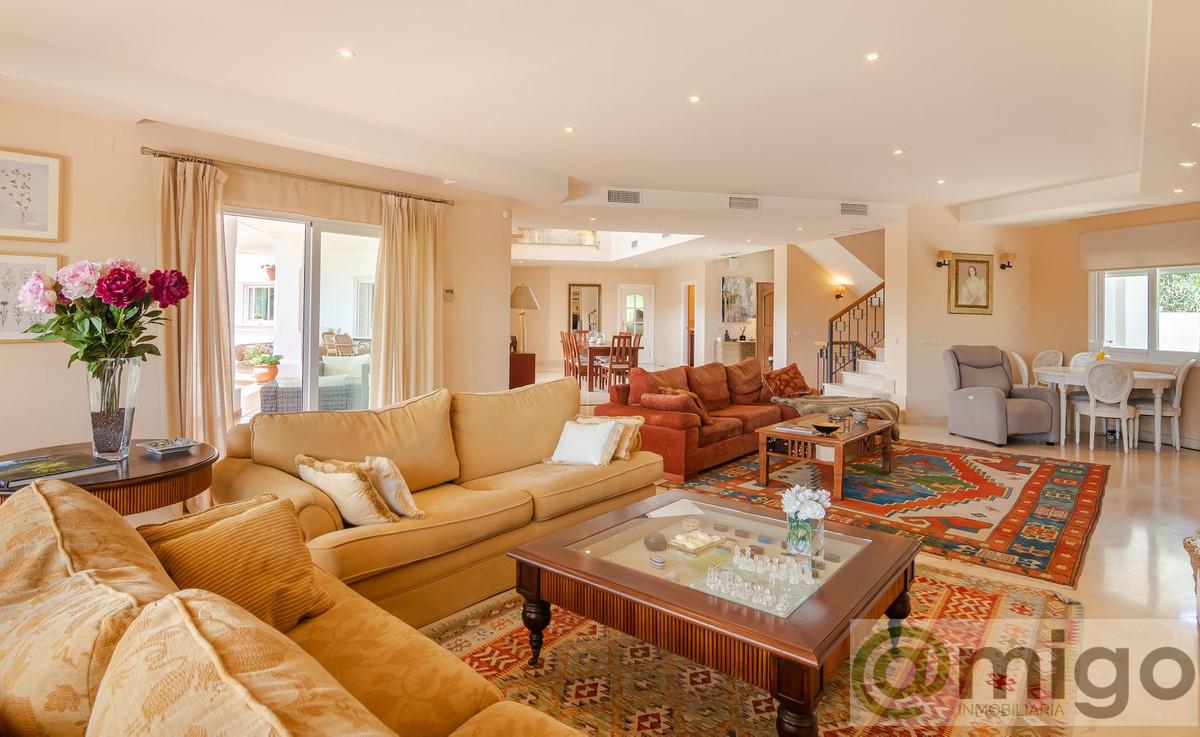 For sale of villa in Marbella