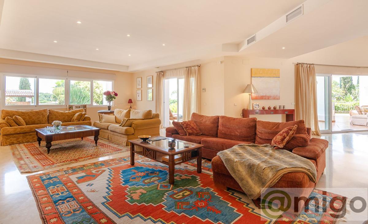 For sale of villa in Marbella