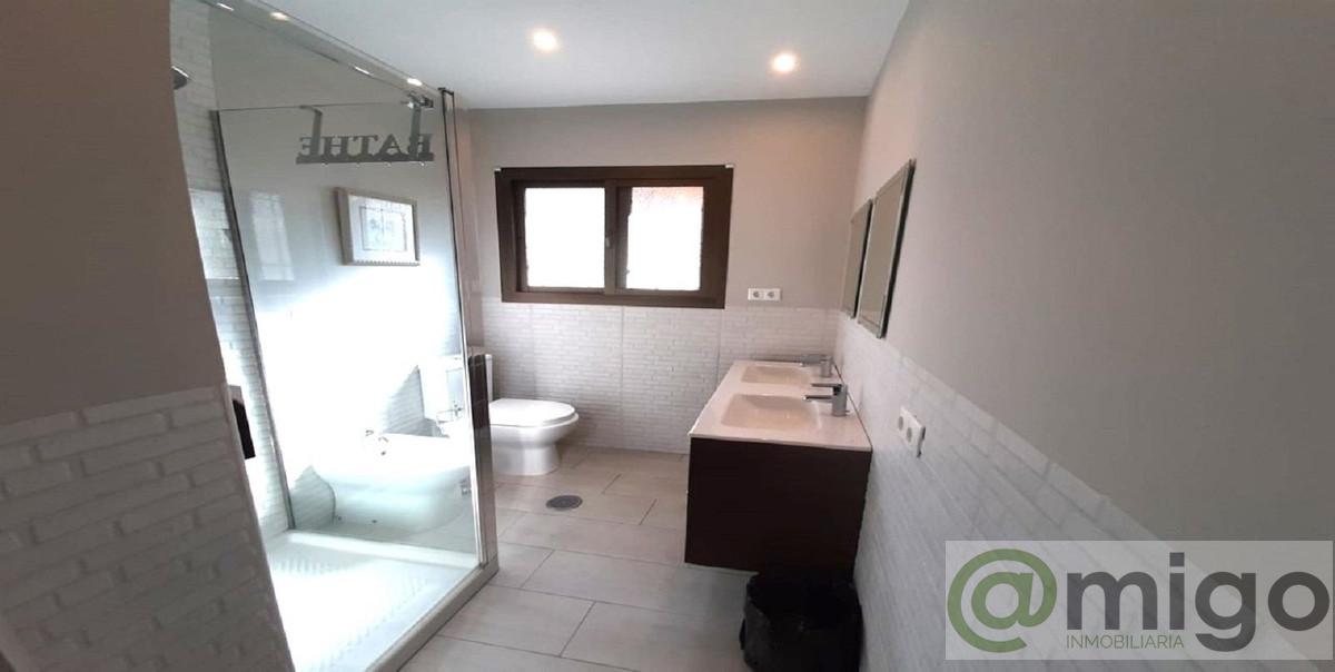 Venta de villa en Marbesa