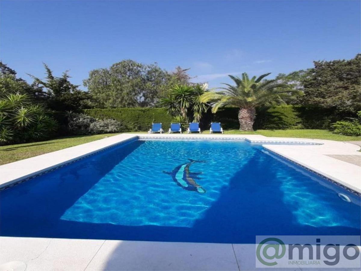 Venta de villa en Marbesa