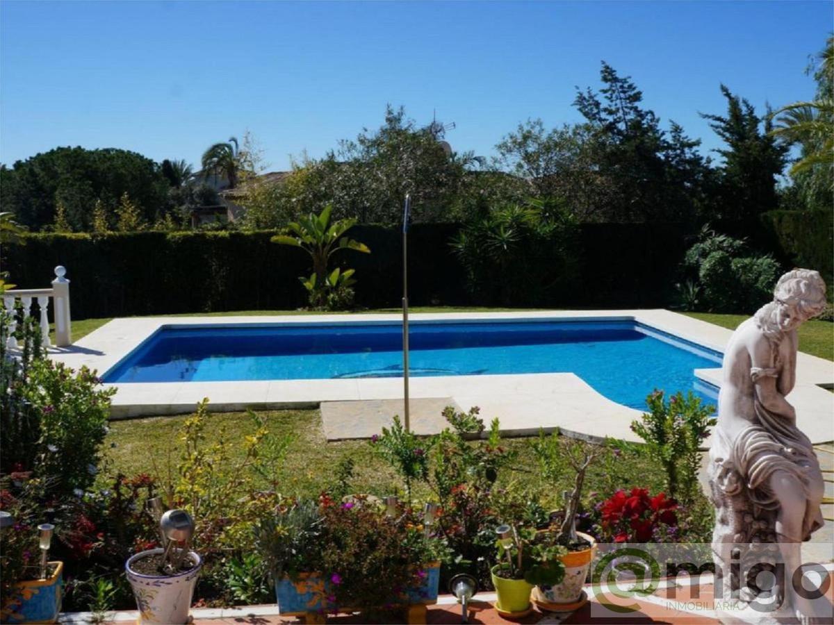 Venta de villa en Marbesa