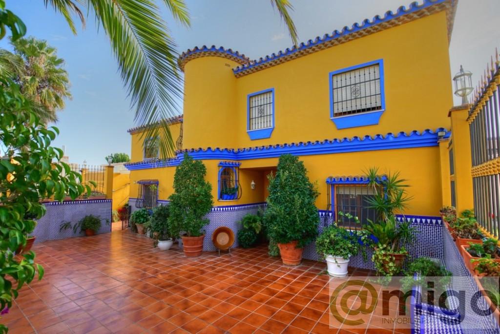 For sale of villa in El Padron