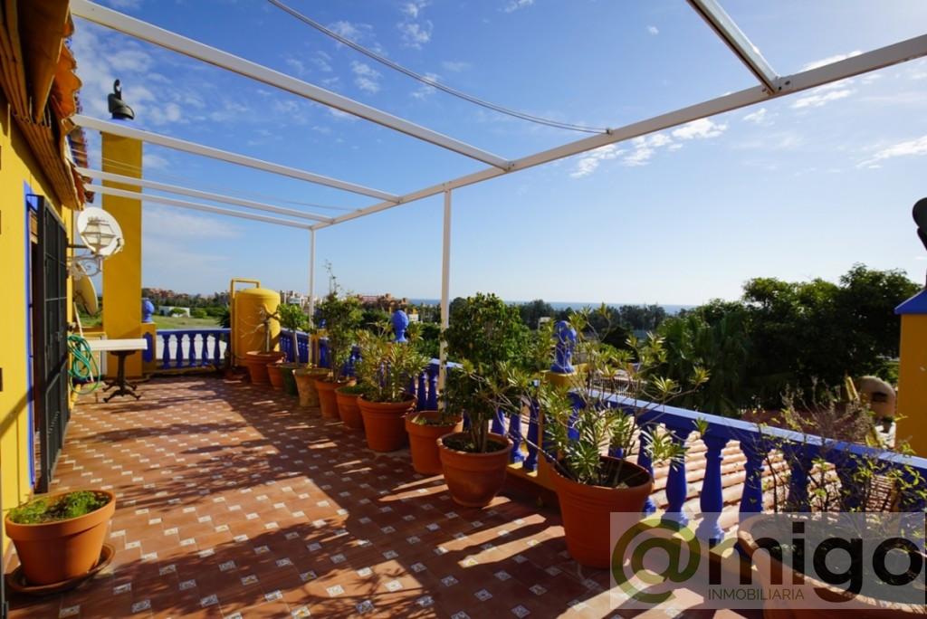 For sale of villa in El Padron