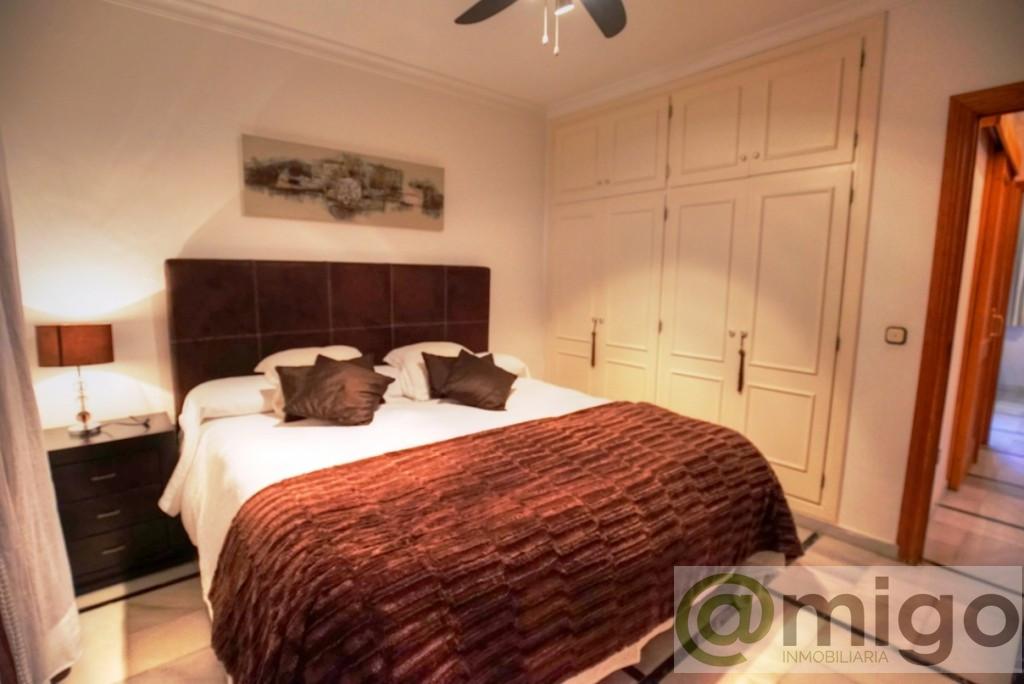 For sale of villa in El Padron