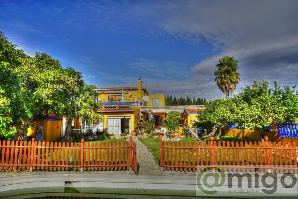 For sale of villa in El Padron