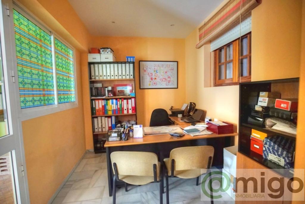 For sale of villa in El Padron