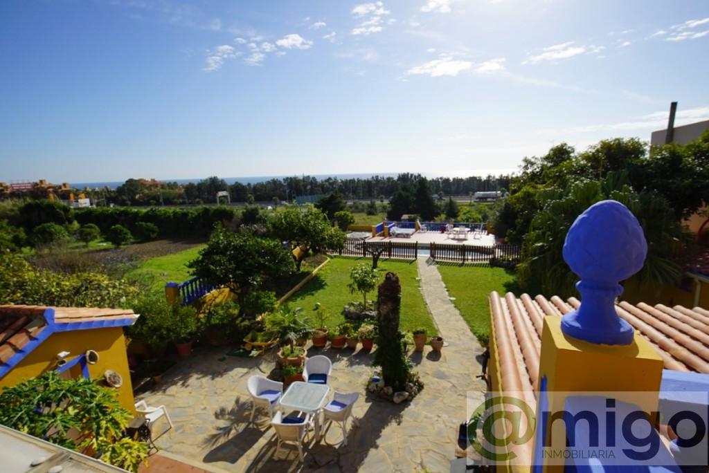 For sale of villa in El Padron