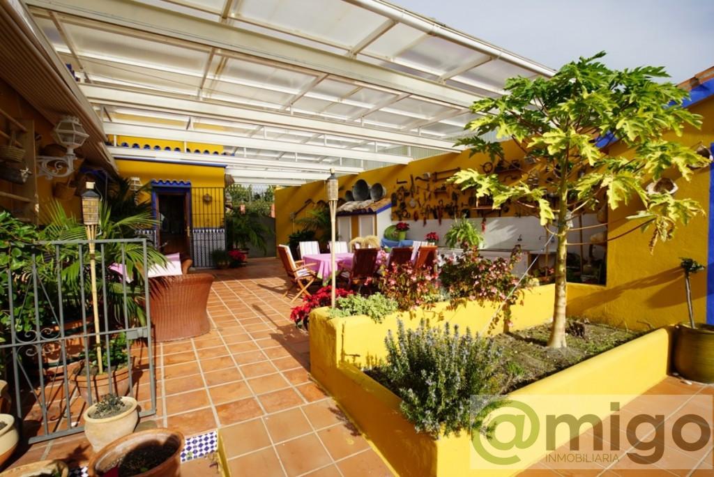 For sale of villa in El Padron