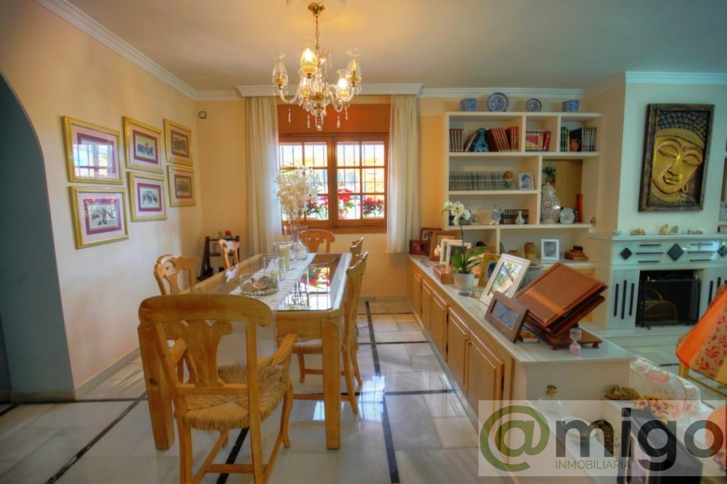 For sale of villa in El Padron