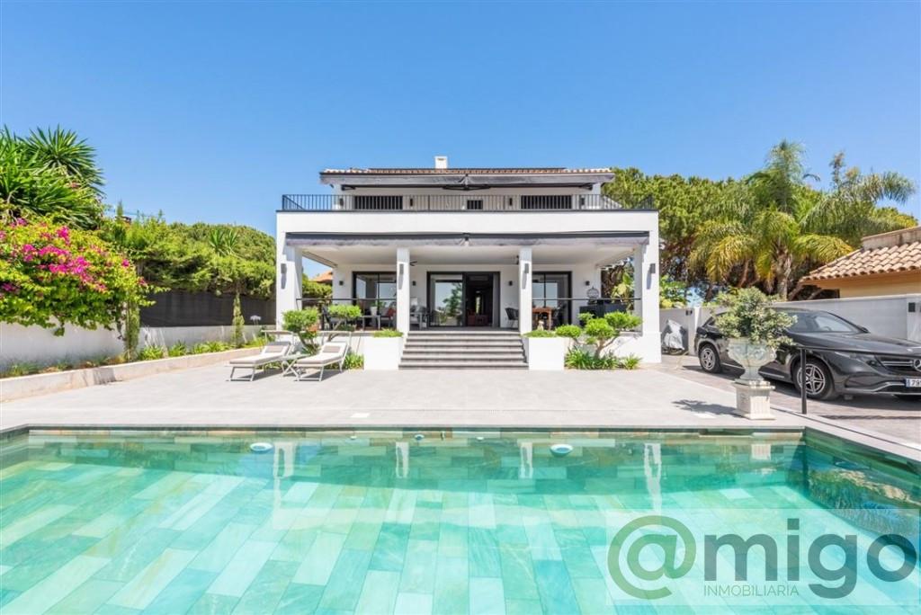 For sale of villa in Marbella