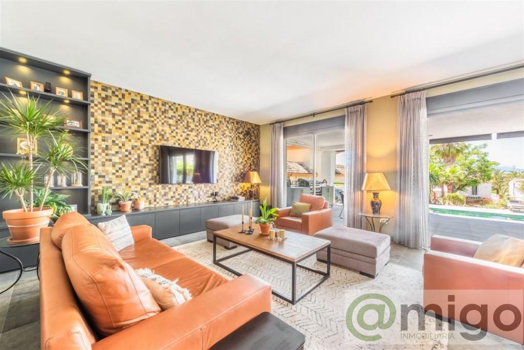 For sale of villa in Marbella