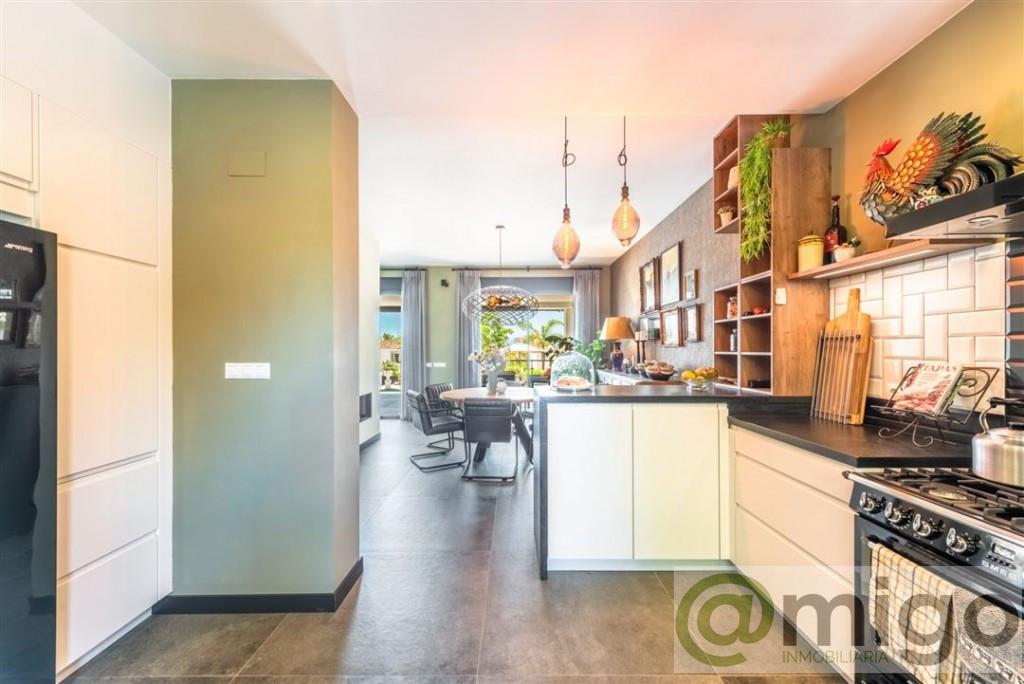 For sale of villa in Marbella