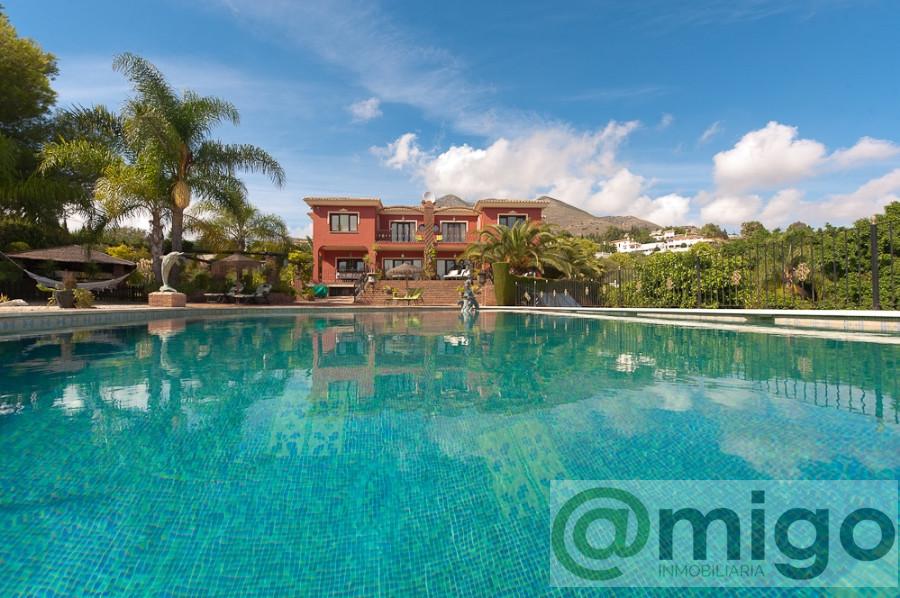 Venta de villa en Benalmadena