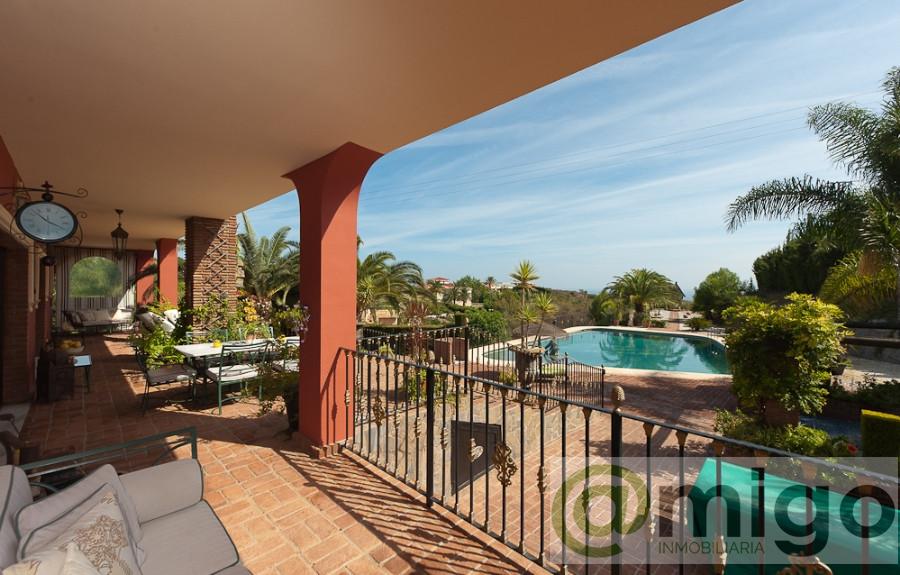 Venta de villa en Benalmadena