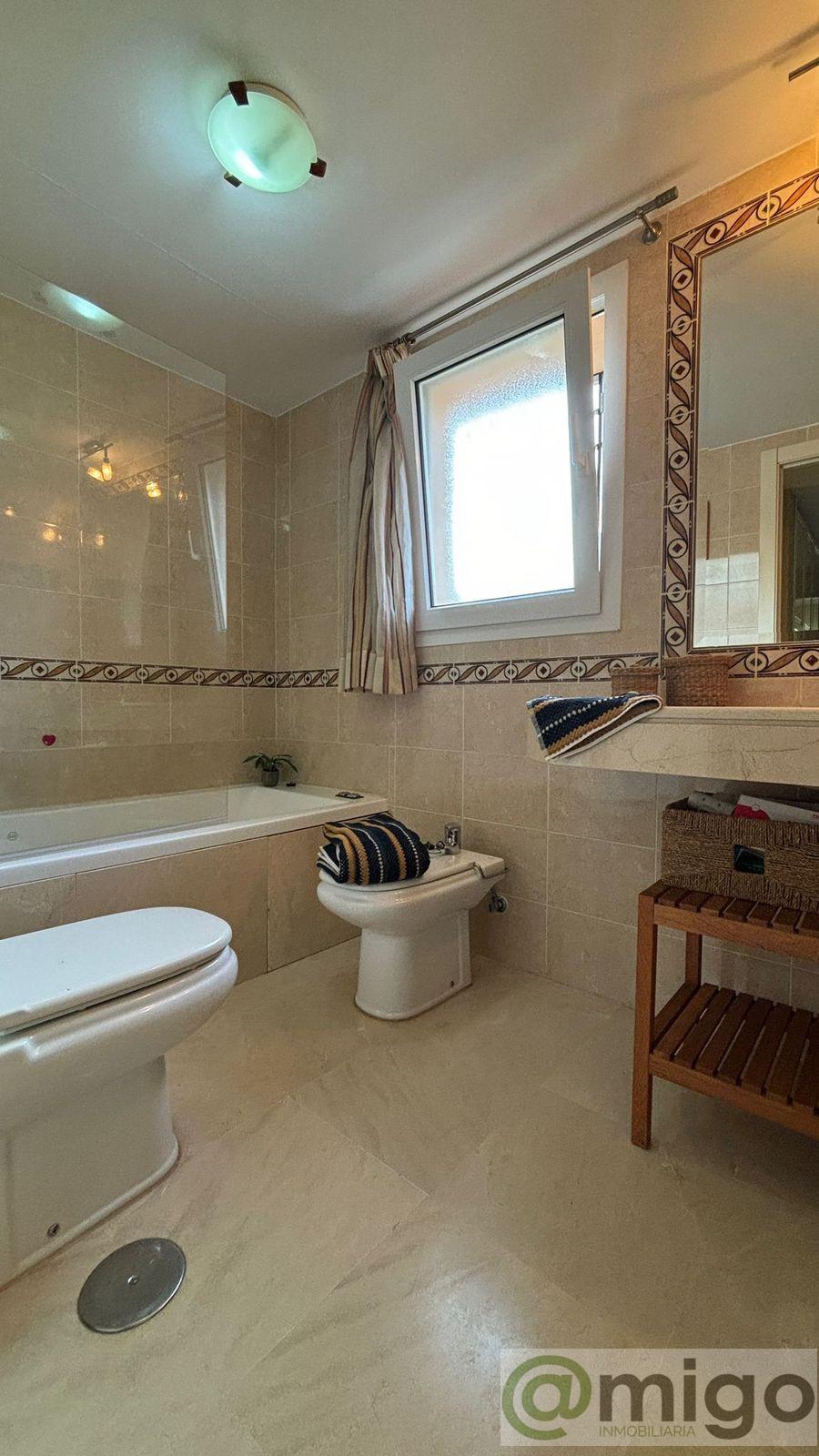 Venta de villa en Riviera del Sol