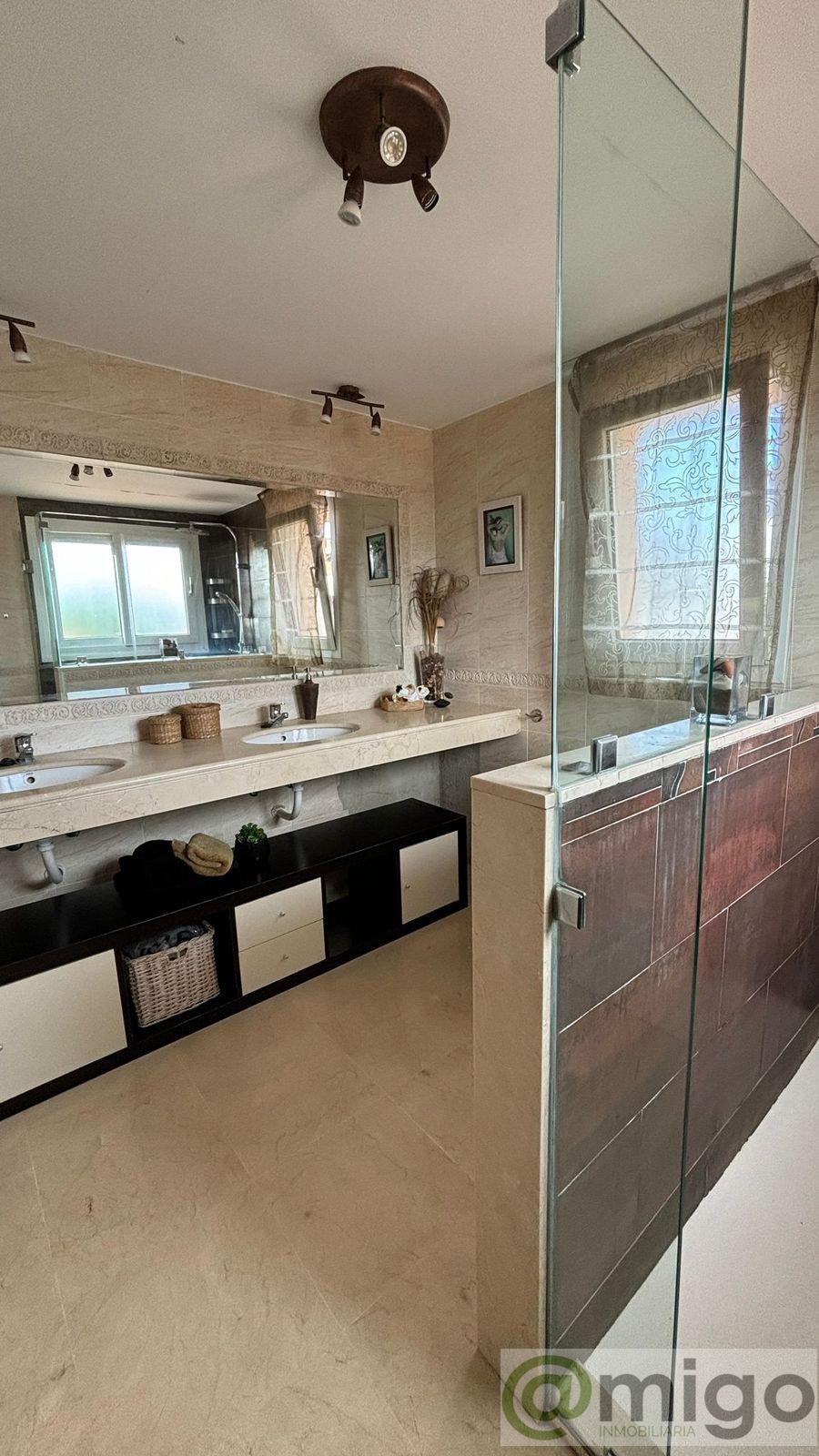 Venta de villa en Riviera del Sol