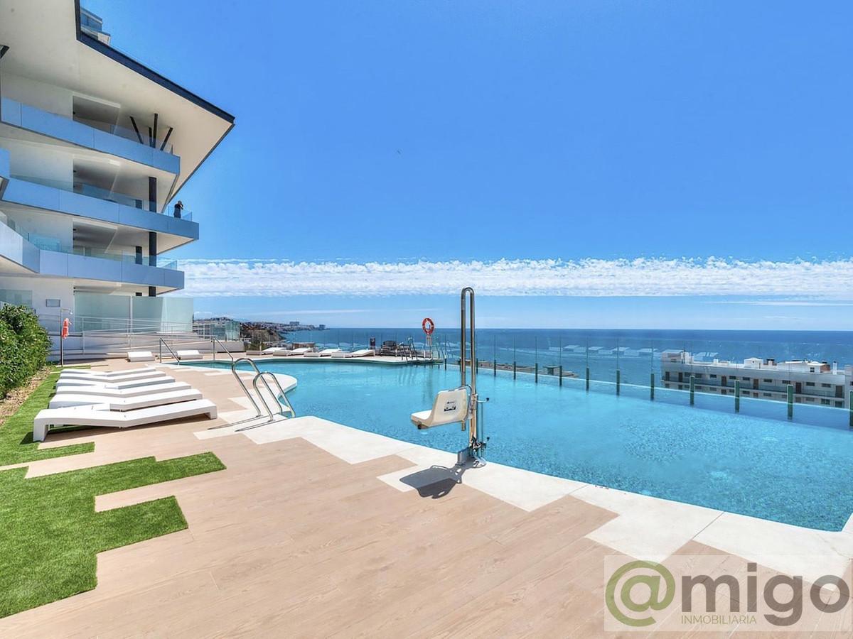 For sale of apartment in Benalmadena Costa