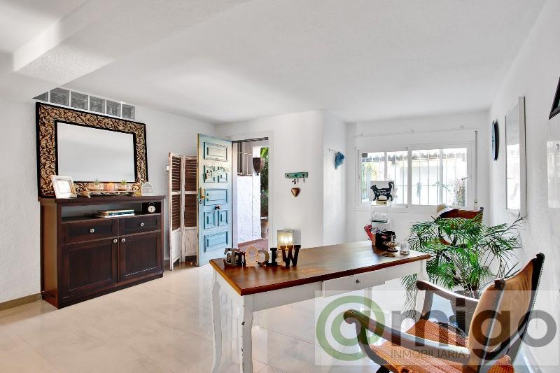 Venta de villa en Marbesa