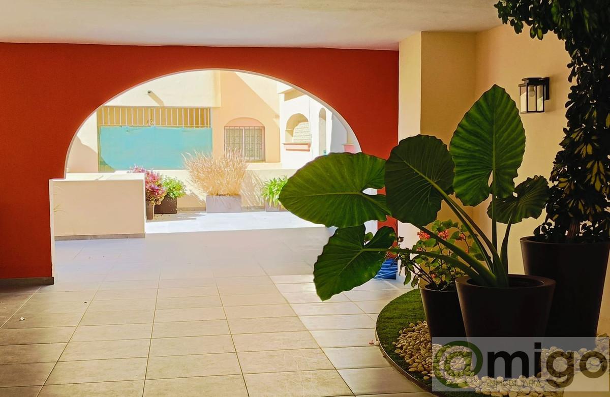 For sale of apartment in Estepona