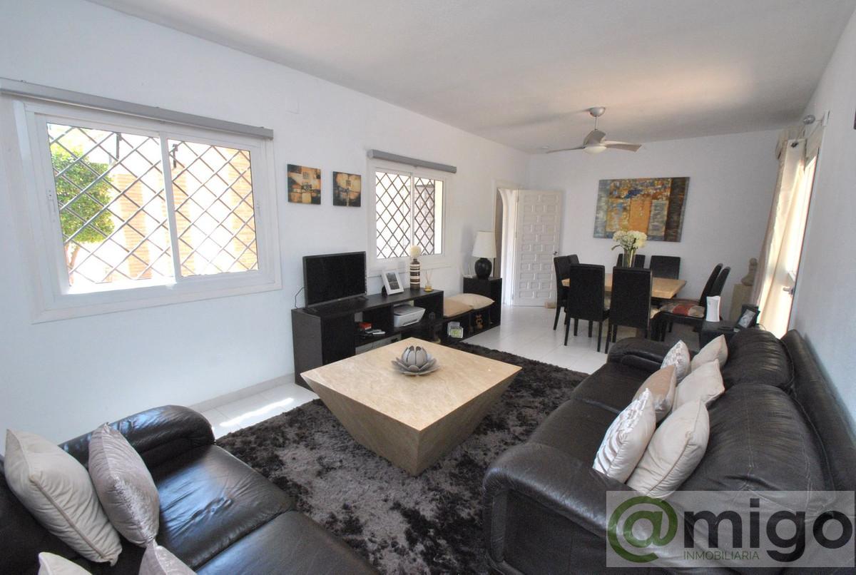 Venta de villa en Cerros del Aguila