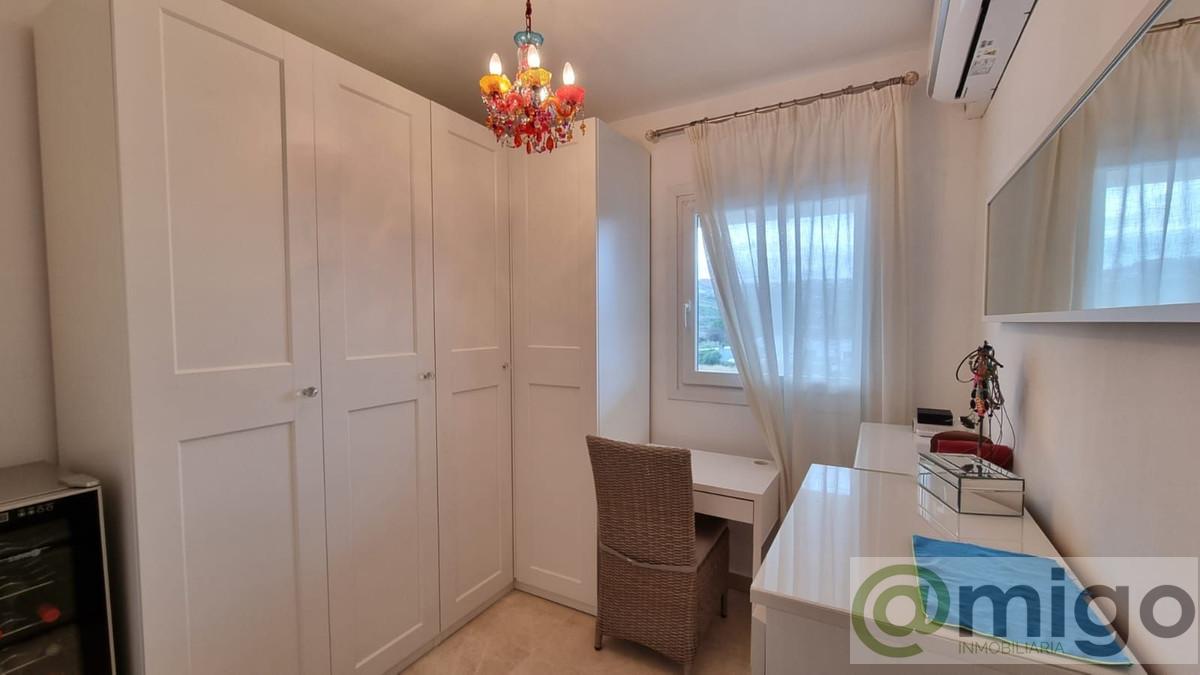 Venta de apartamento en San Luis de Sabinillas