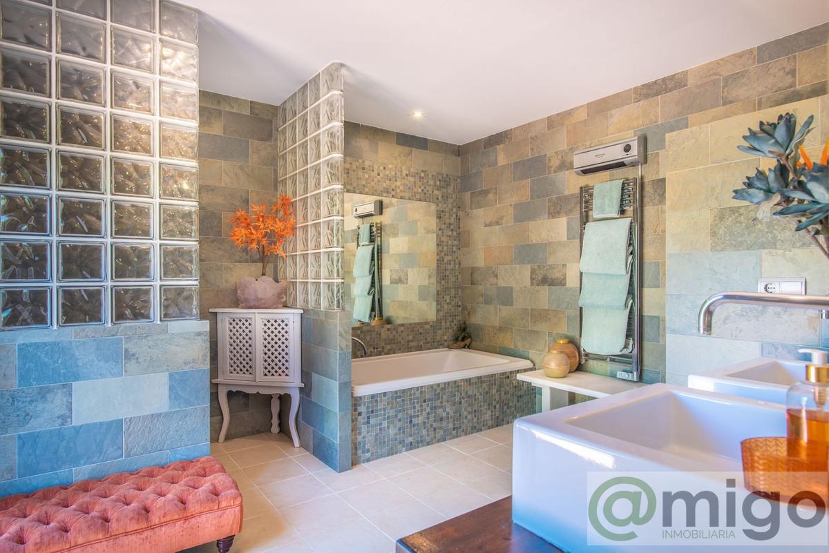 Venta de villa en Estepona