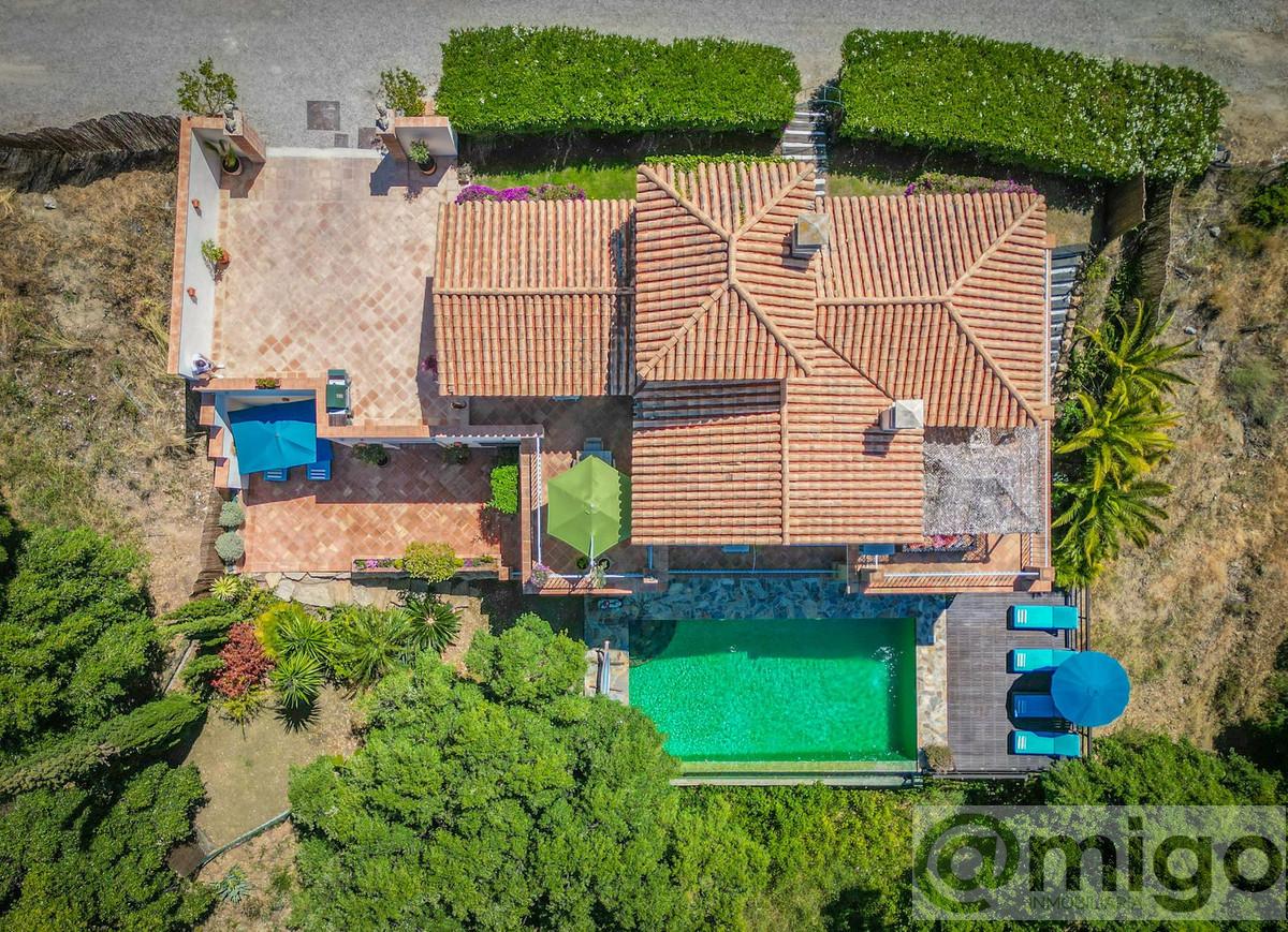 Venta de villa en Estepona
