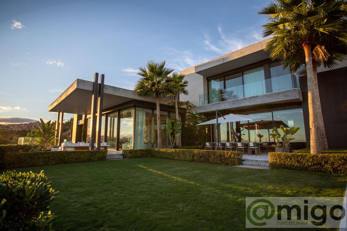 For sale of villa in Marbella