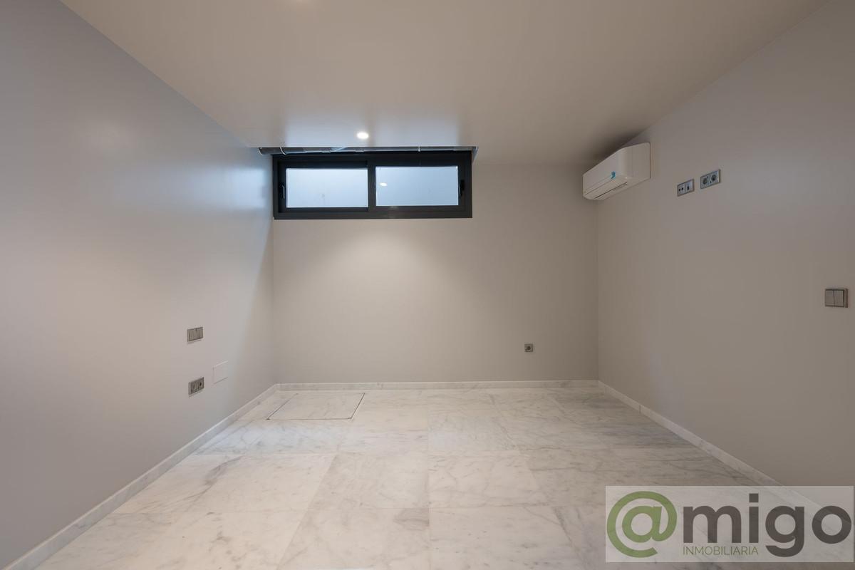 Venta de villa en Marbesa