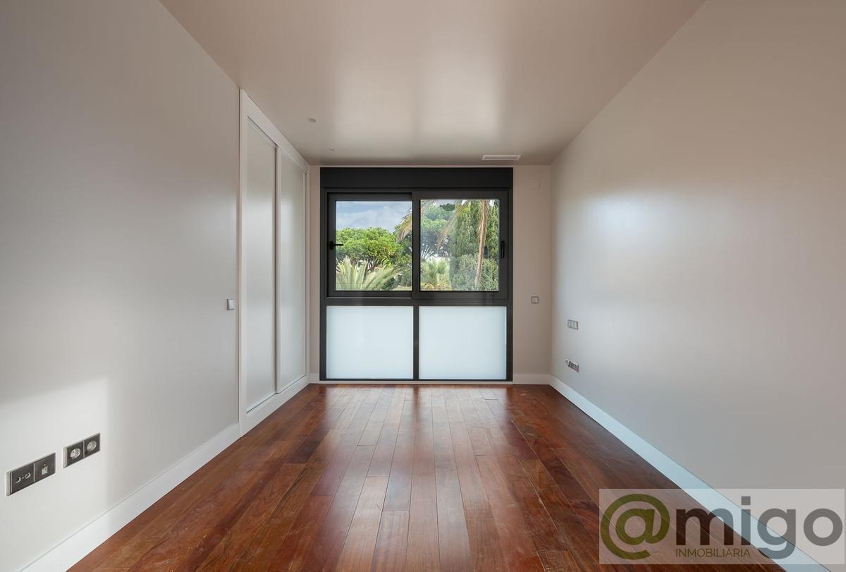 Venta de villa en Marbesa