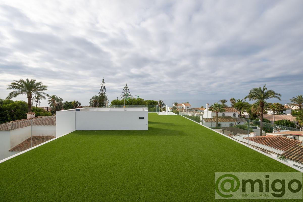 Venta de villa en Marbesa