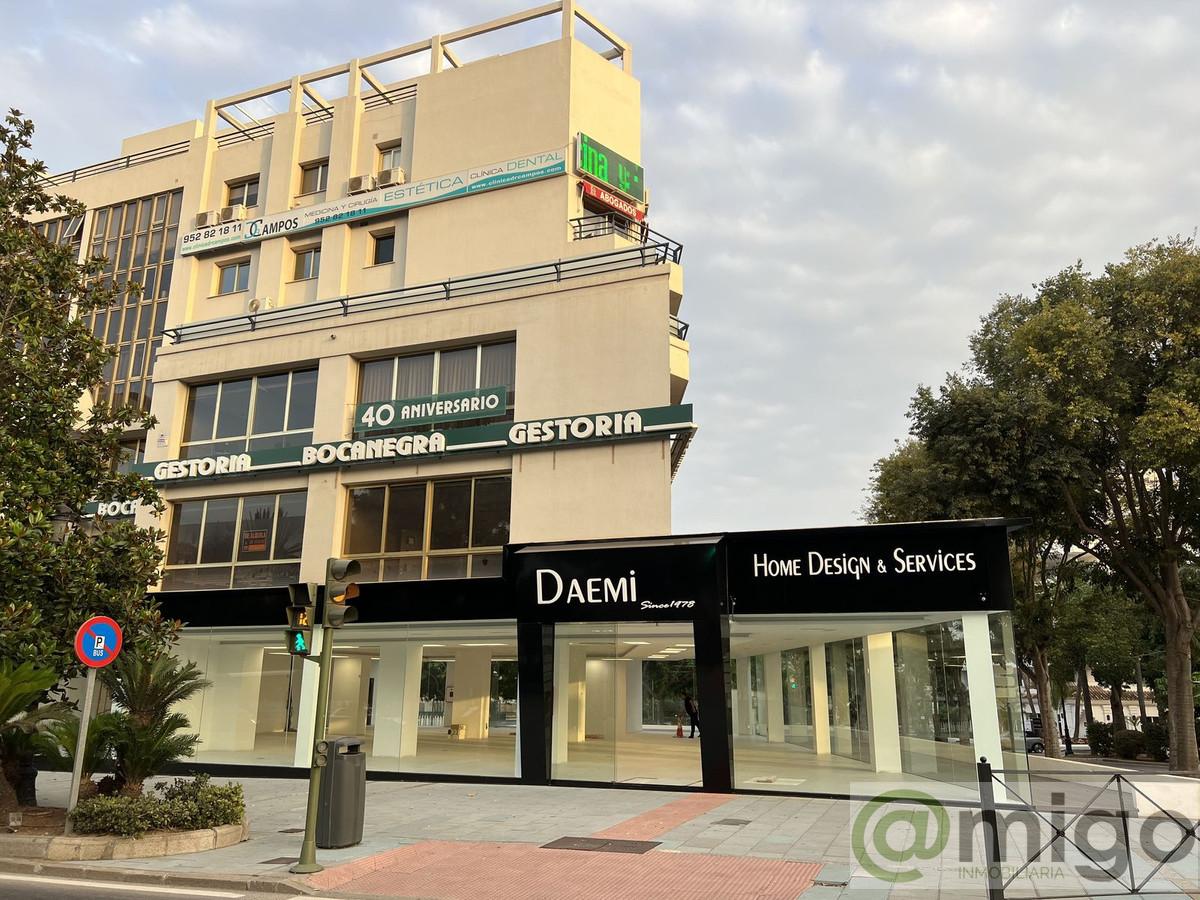 For sale of commercial in Marbella