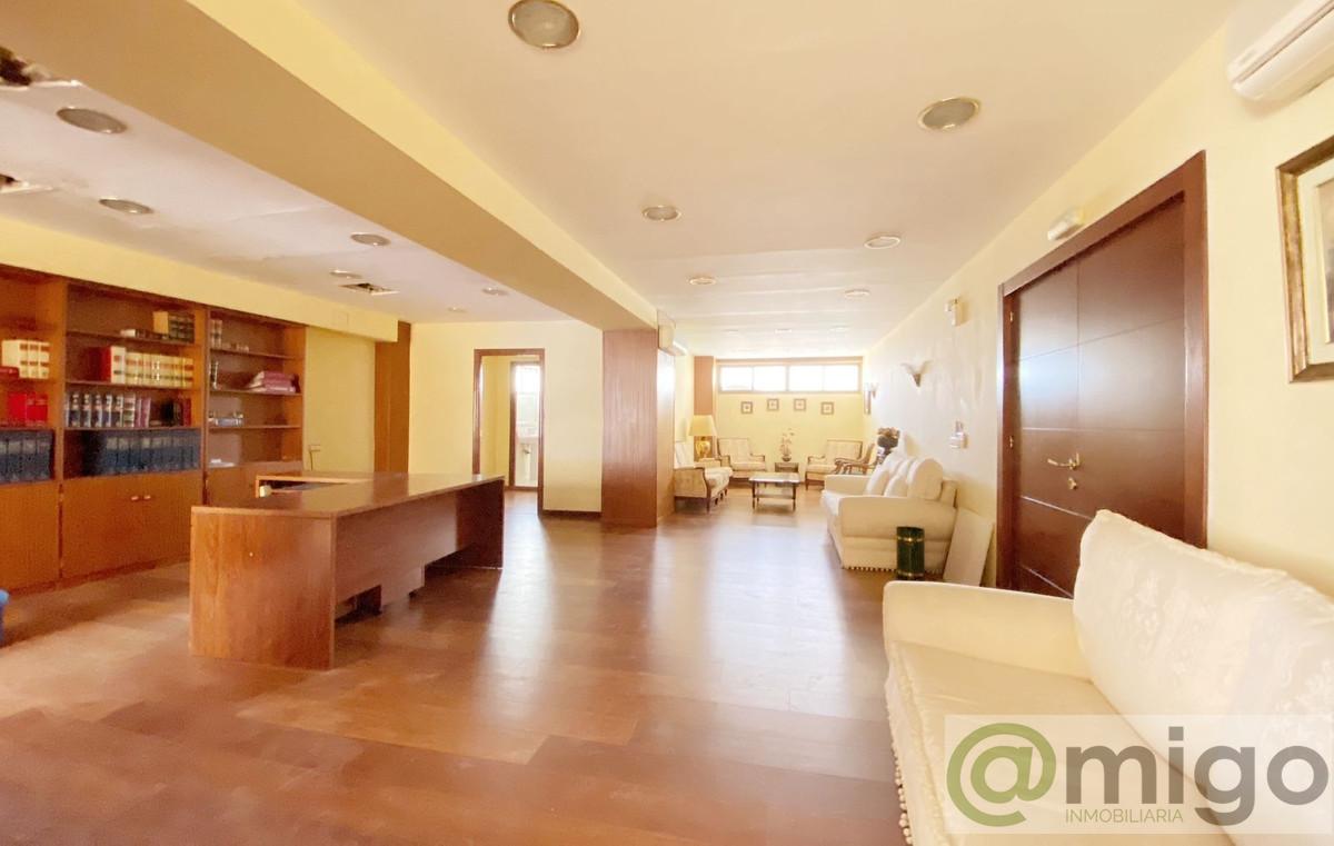 Venta de local en Marbella