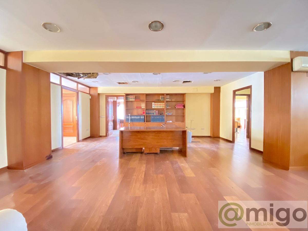 Venta de local en Marbella