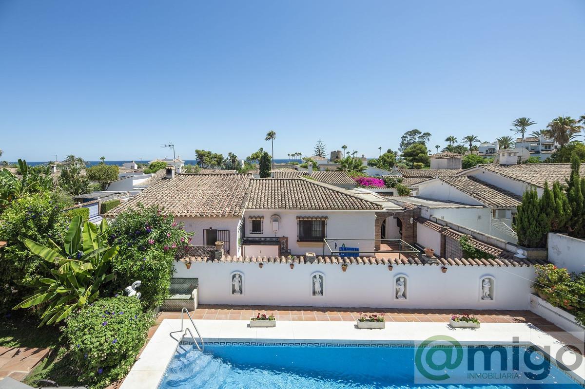 For sale of villa in Marbella