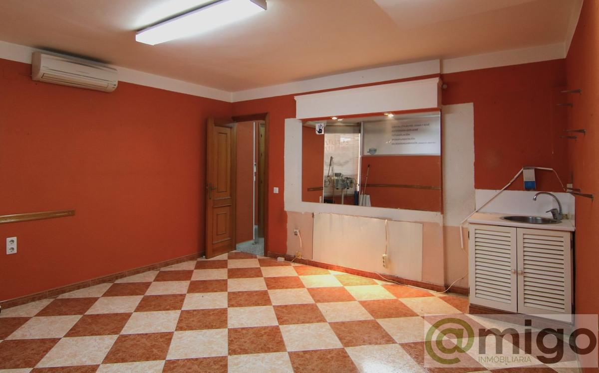 Venta de local en Coín