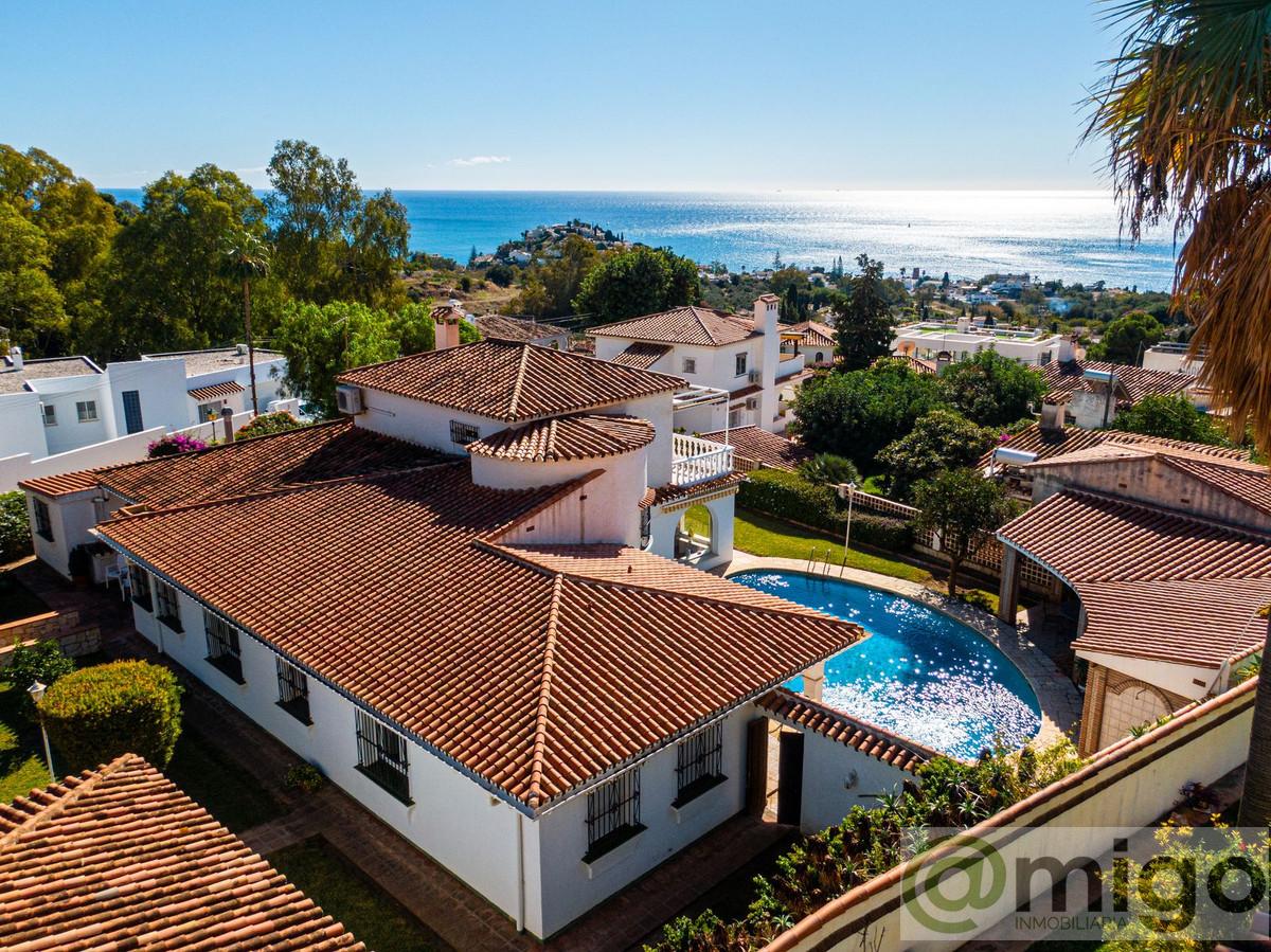 Venta de villa en Benalmadena