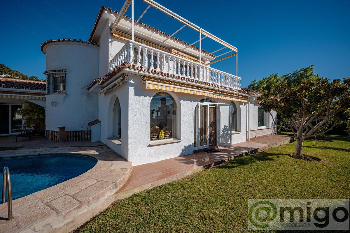 Venta de villa en Benalmadena