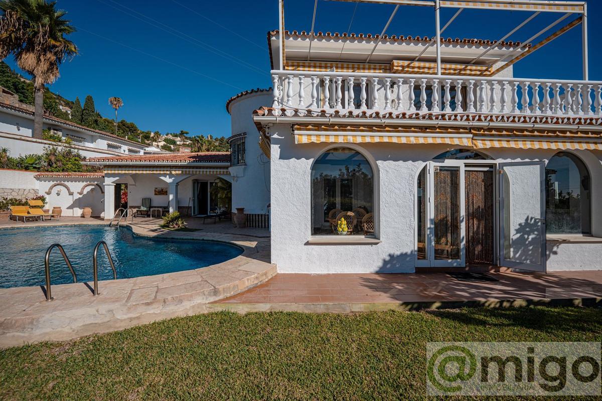 Venta de villa en Benalmadena