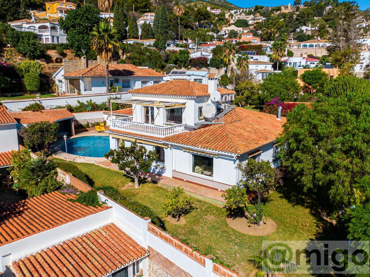 Venta de villa en Benalmadena