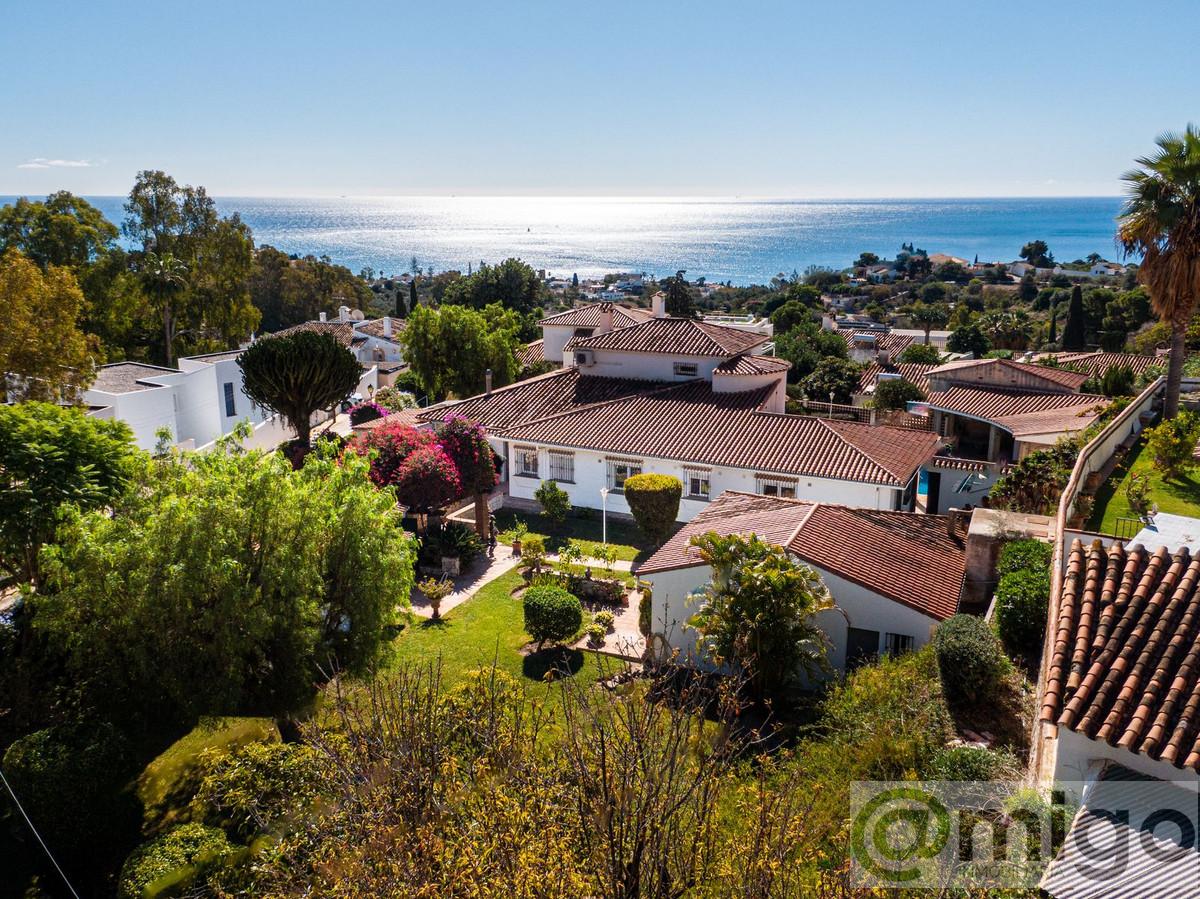 Venta de villa en Benalmadena