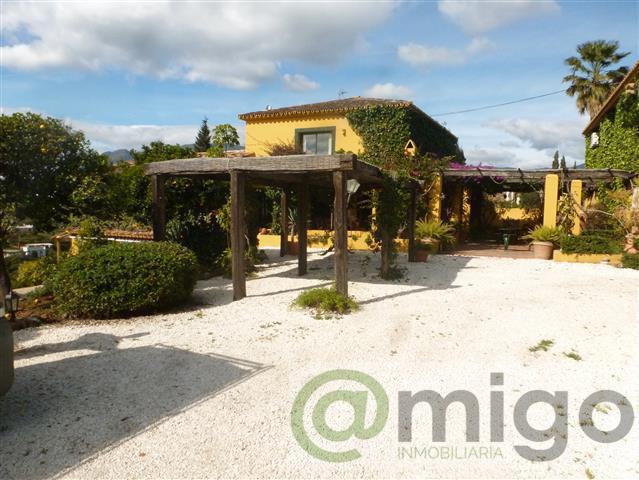Продажа от

 Виллa на Estepona