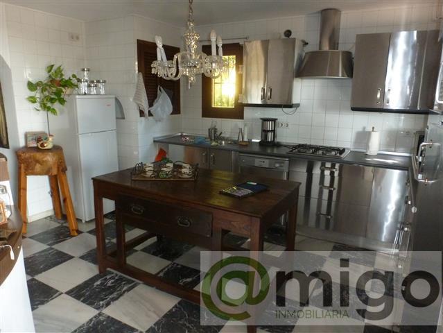 Продажа от

 Виллa на Estepona