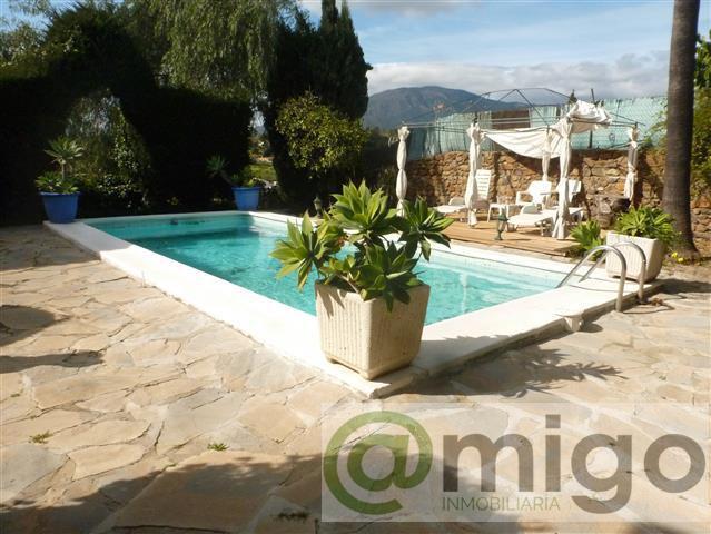 Продажа от

 Виллa на Estepona