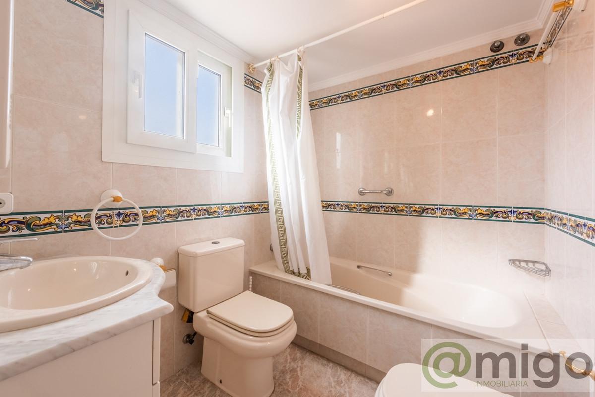 For sale of penthouse in Marbella