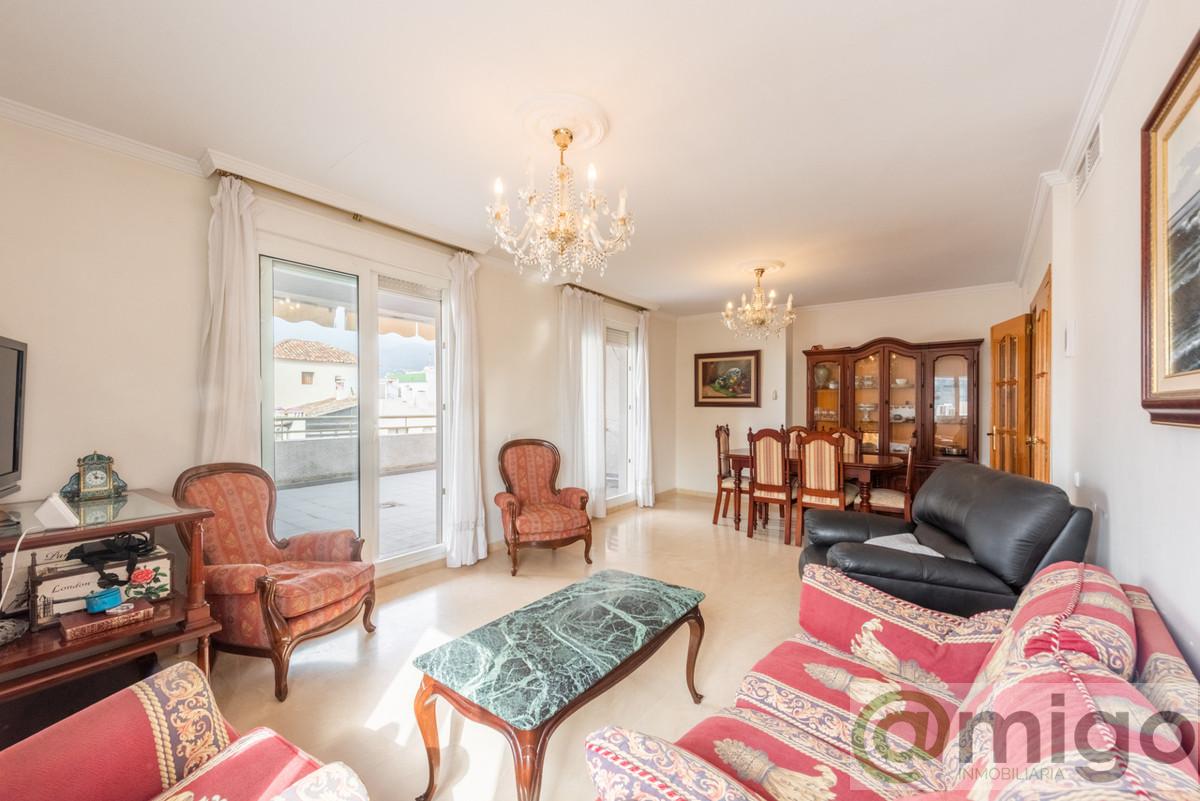 For sale of penthouse in Marbella